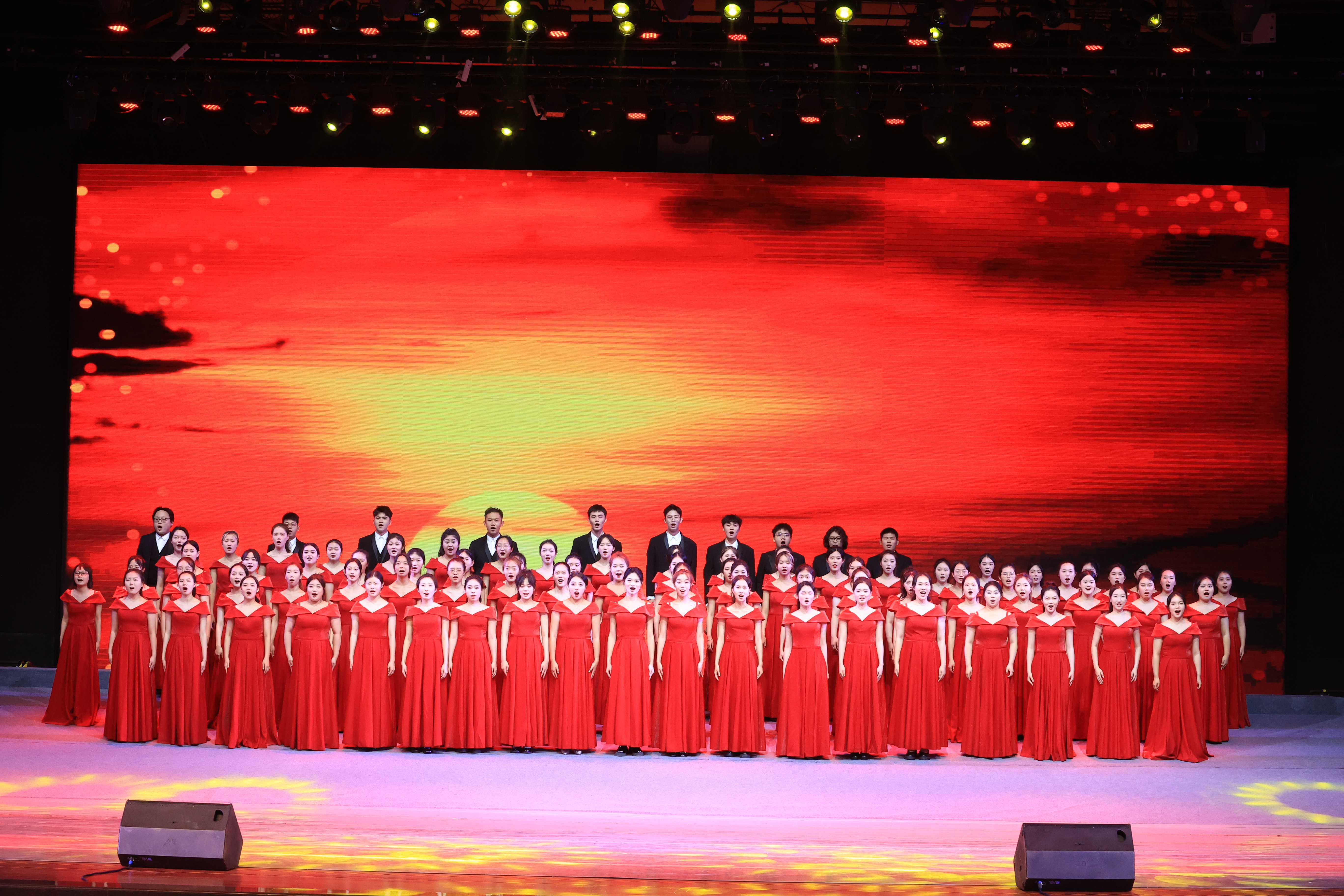 1.东方红.JPG